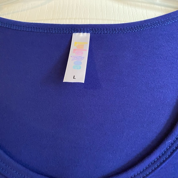 Lularoe shirt - Picture 2 of 2
